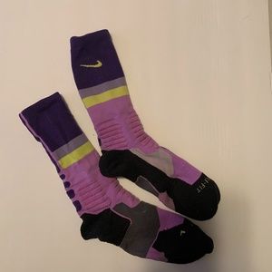 Nike Elites